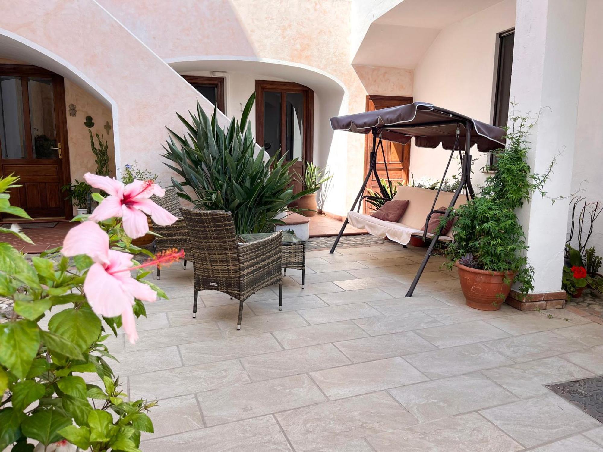 Casa Lia - Independent Apartment In The Gulf Of Orosei กัลเตลลิ ภายนอก รูปภาพ